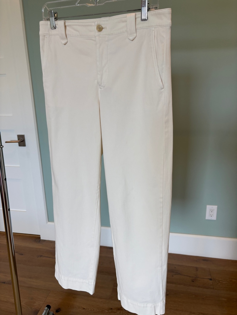 Faherty Cream Cropped Straight-Leg Pants